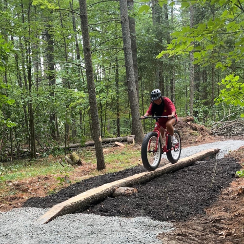 Aider les jeunes à trouver leur propre chemin : vélos